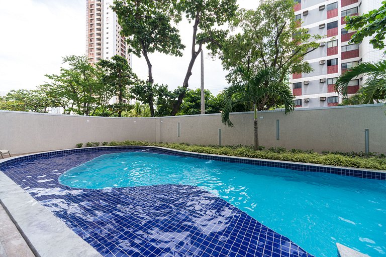 Excelente Flat em Boa Viagem com dois quartos, no Bristol.