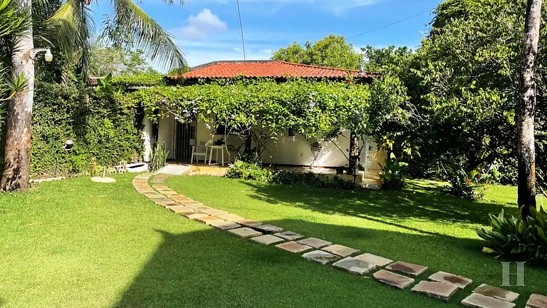 Acogedora casita cerca de la playa de Guarajuba – BA GJB01