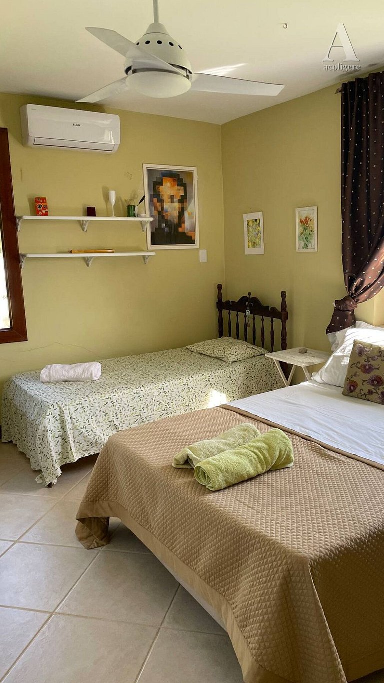 Triple room in ecological site near. Guarajuba GJB03