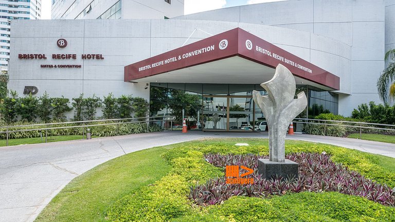 Conforto e sofisticação no coração de Boa Viagem NOB3203