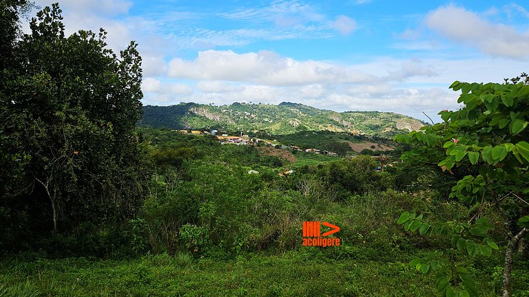 Casa de Meg Suíte 3 c varanda e vista para o verde