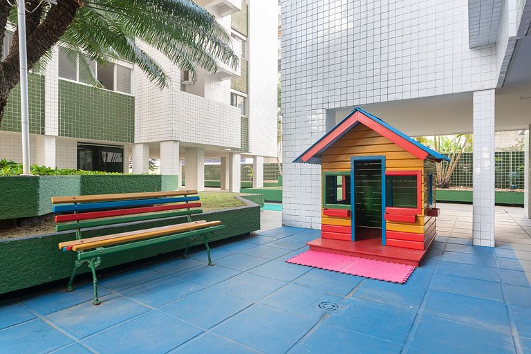 SAL802 Excelente apartamento em Boa Viagem. Três quartos